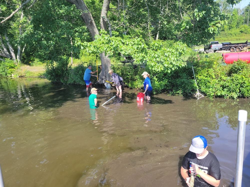 2nd Cleanup Day at the Wells Lakeside Park 2nd Cleanup Day at the Wells Lakeside Park